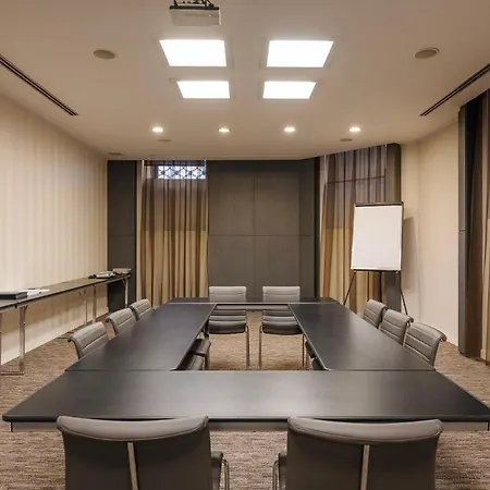 Hotel Eurostars Palazzo Zichy 4*