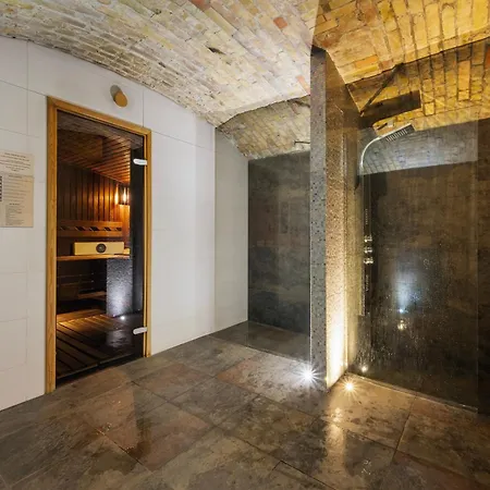 Palazzo Zichy 4*