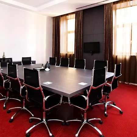 Hotel Eurostars Palazzo Zichy 4*